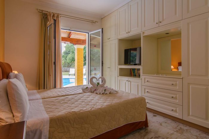 Bedroom | Villas in Dassia Corfu